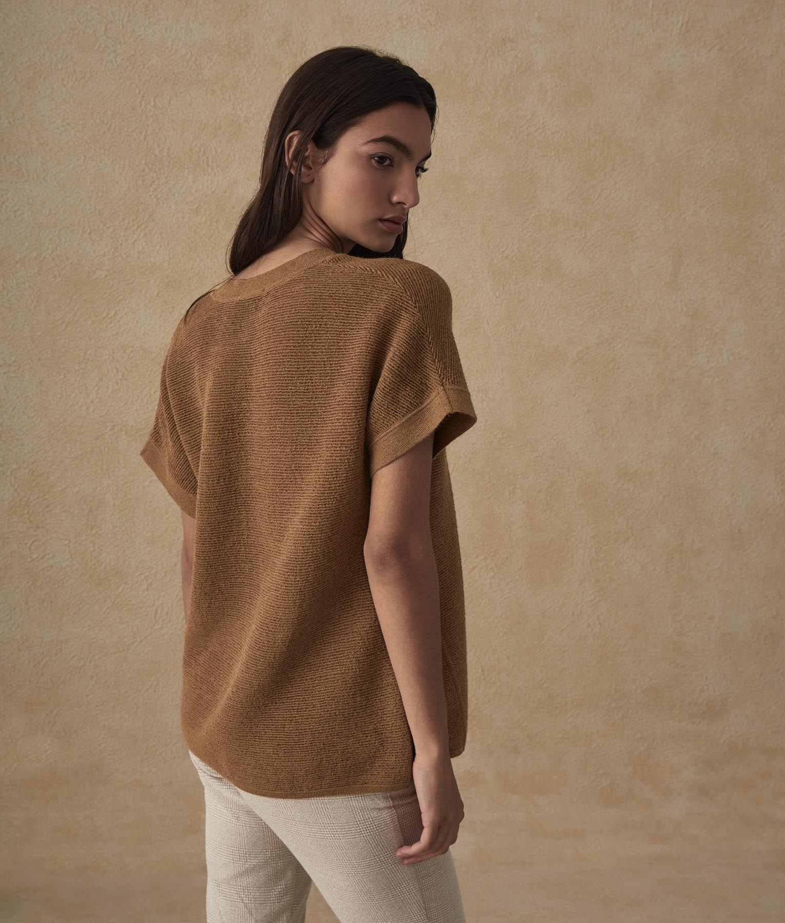 A-Shaped V-Neck Vest - Image 9