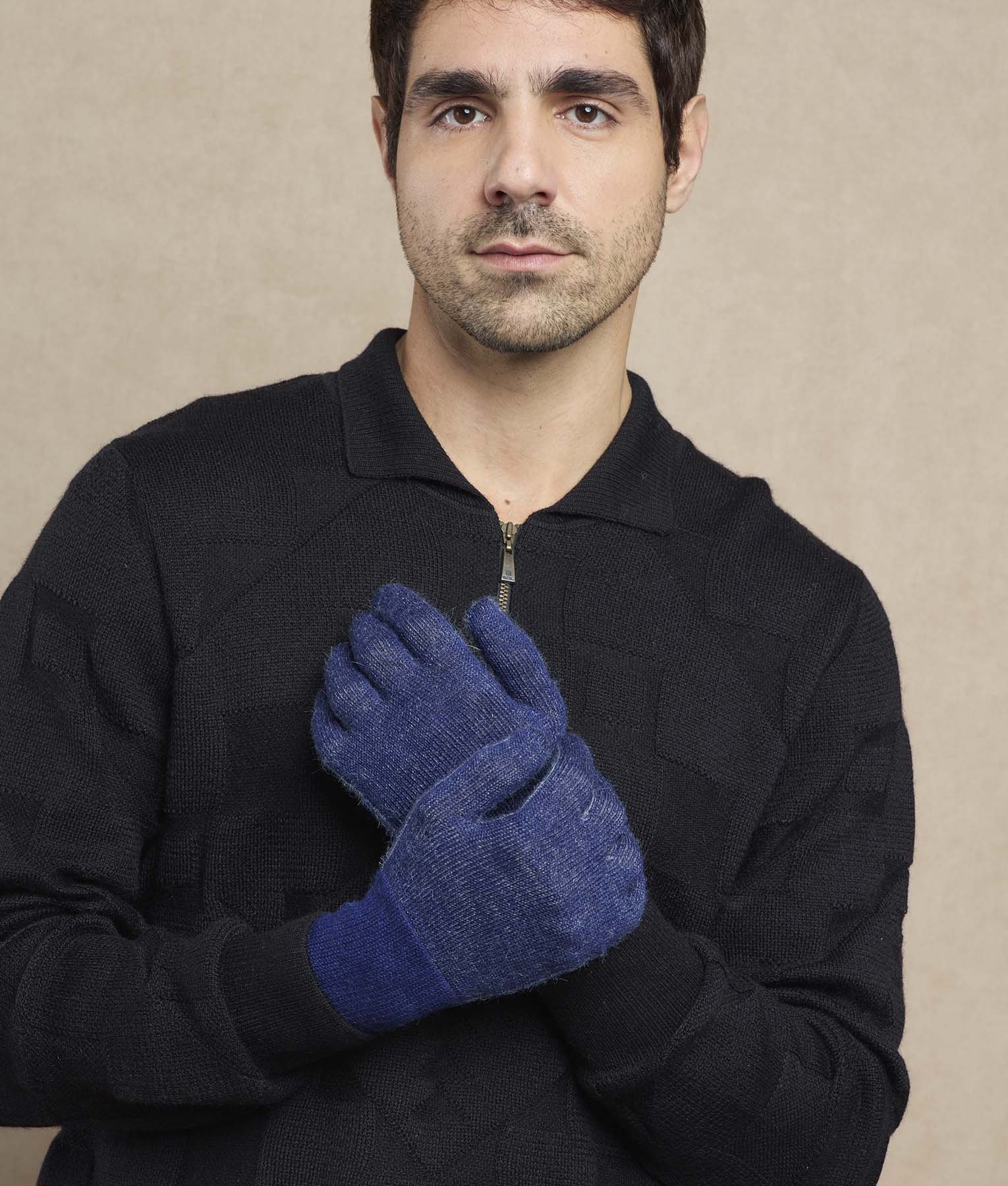 Basic Reversible Men Gloves - Image 3