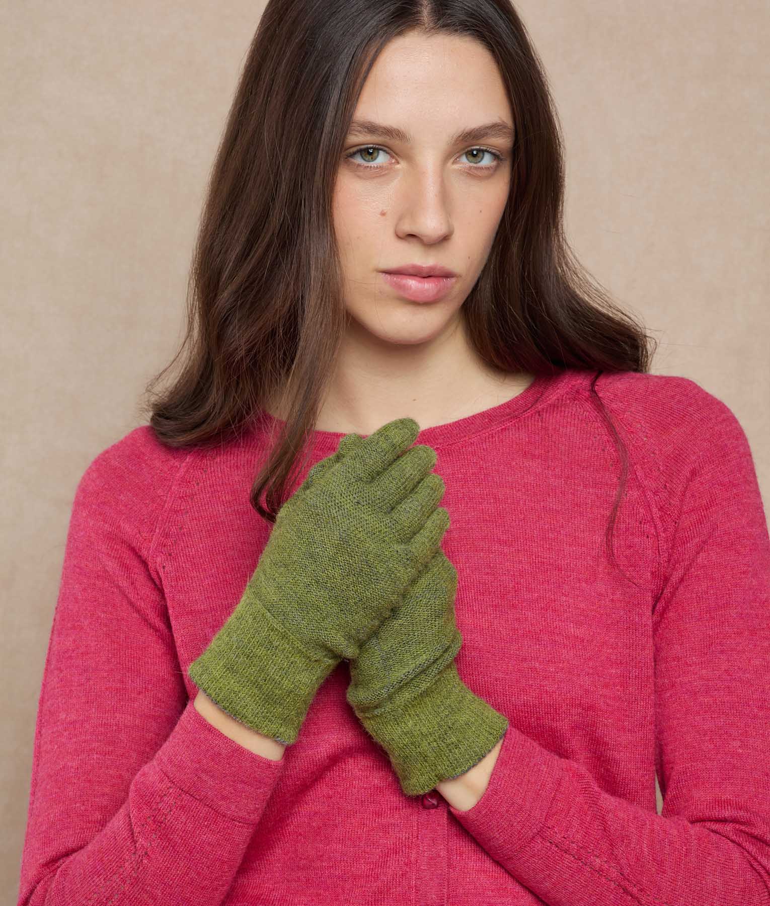 Basic Reversible Women Gloves - Image 6
