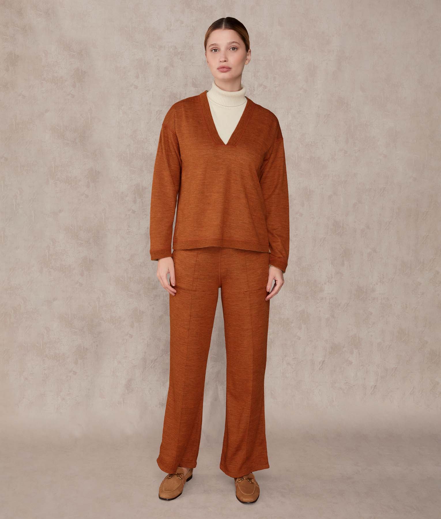 Basic Vee Neck Alpaca-Cotton Sweater - Image 13