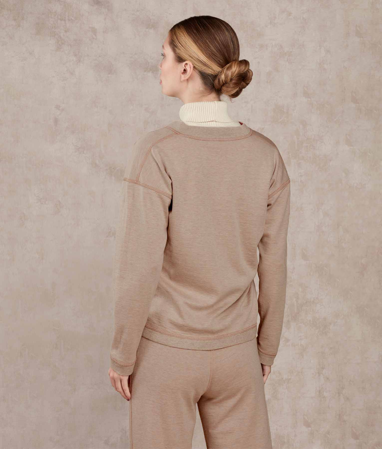 Basic Vee Neck Alpaca-Cotton Sweater - Image 7