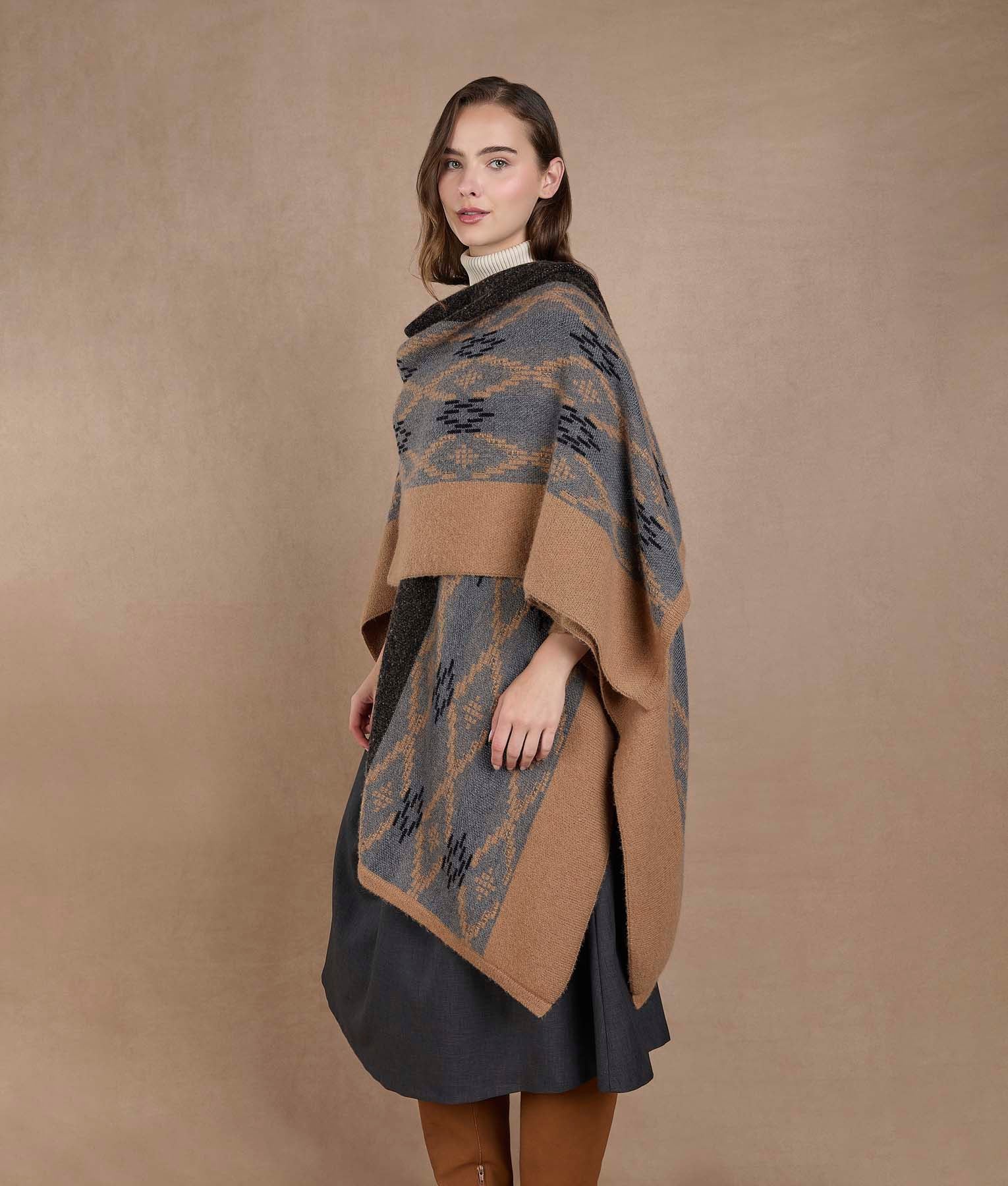 Black Diamond Cape - Image 2