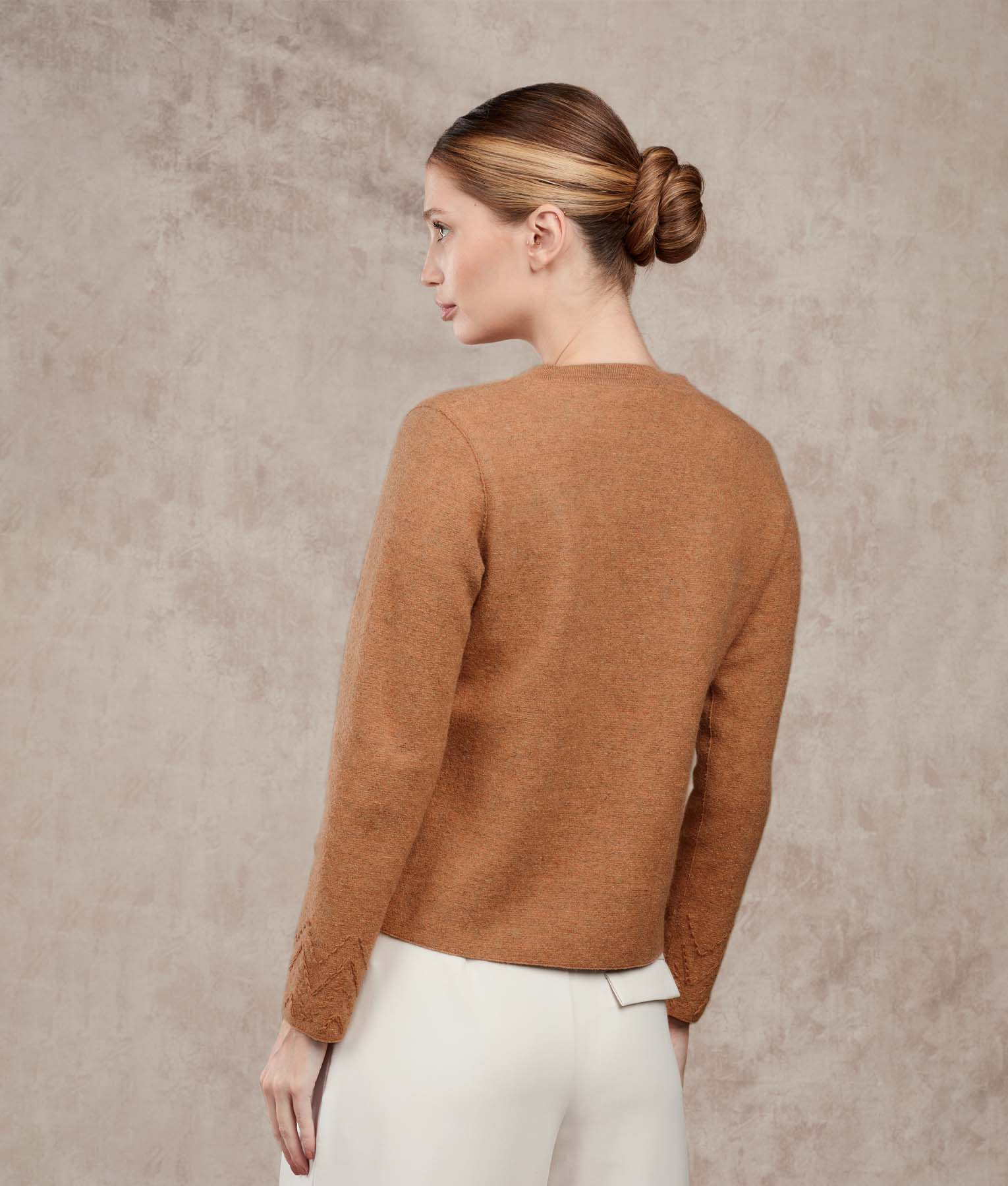 Bw Crew Neck Sweater With Pockets - Pecan Brown - Image 3