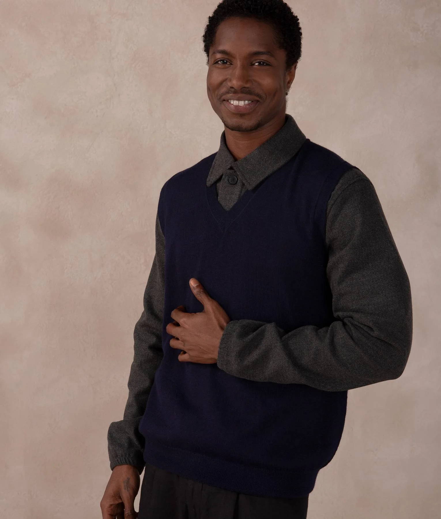Classic V-Neck Vest - Image 5
