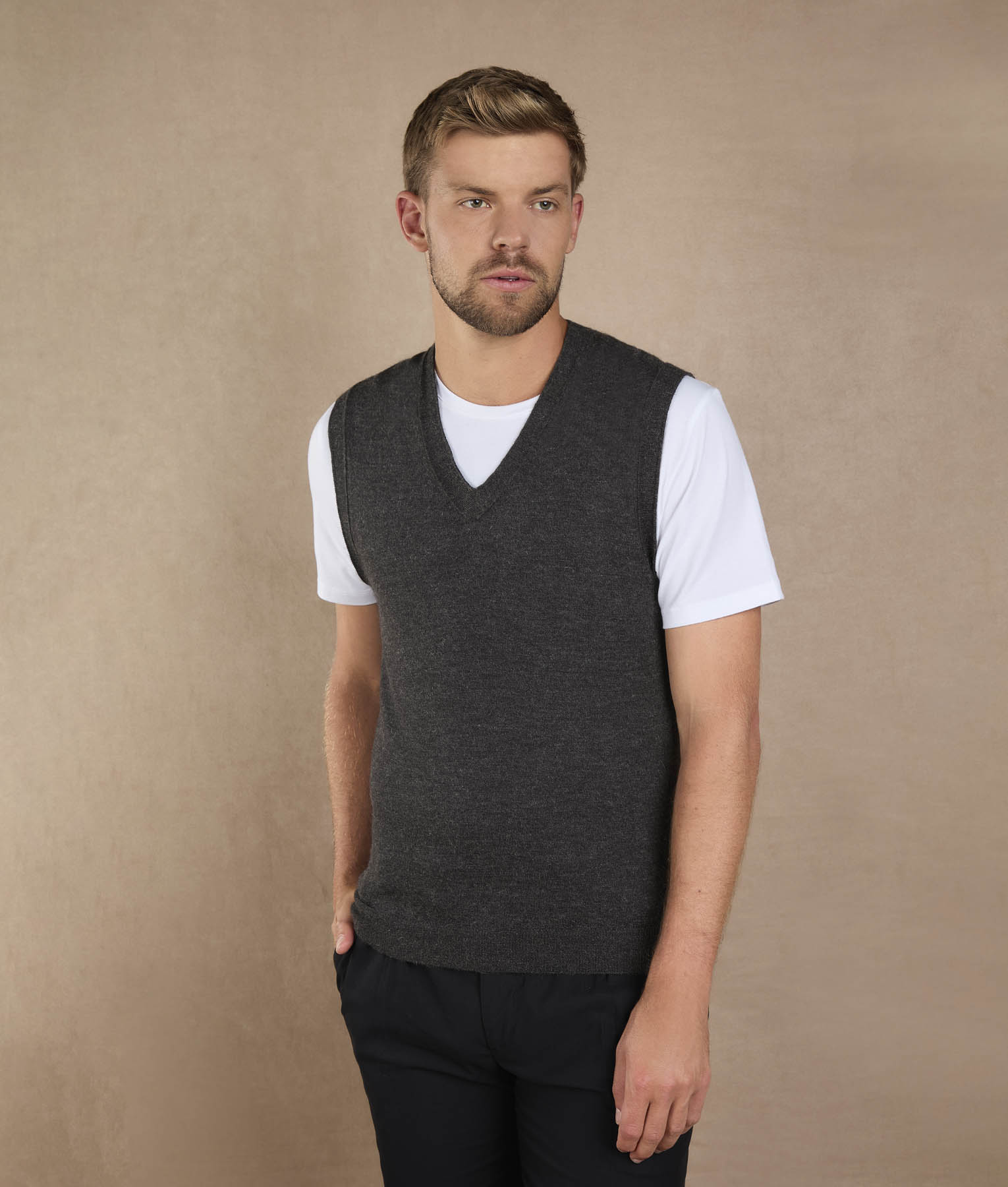 Classic Vest - Image 4
