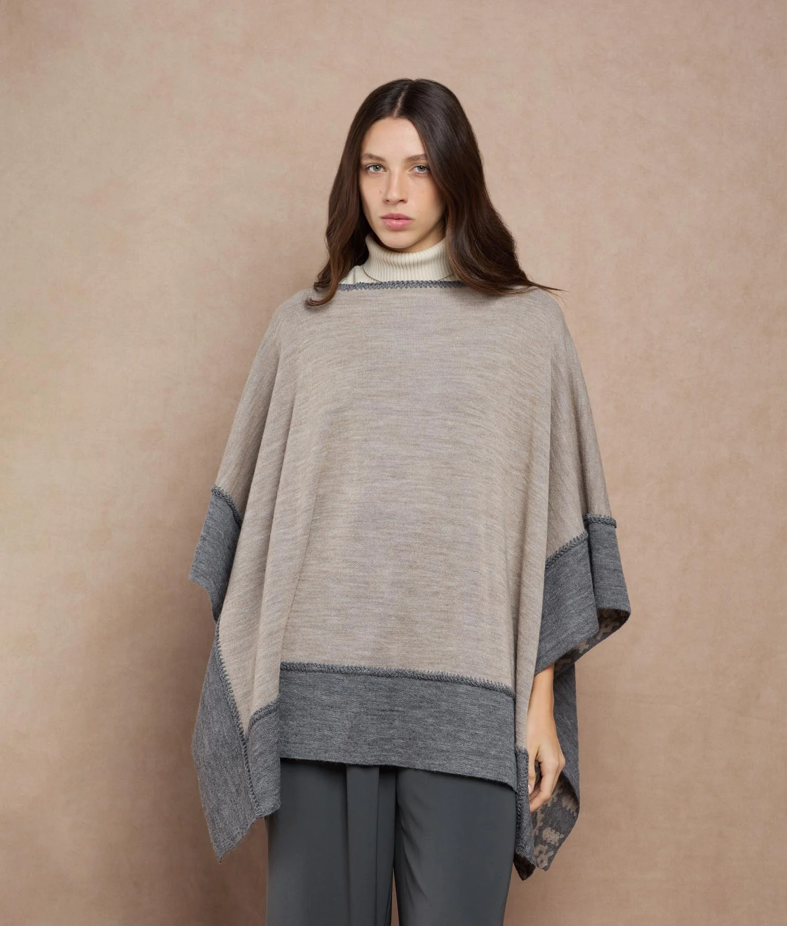 Duble Face Trimmed Poncho