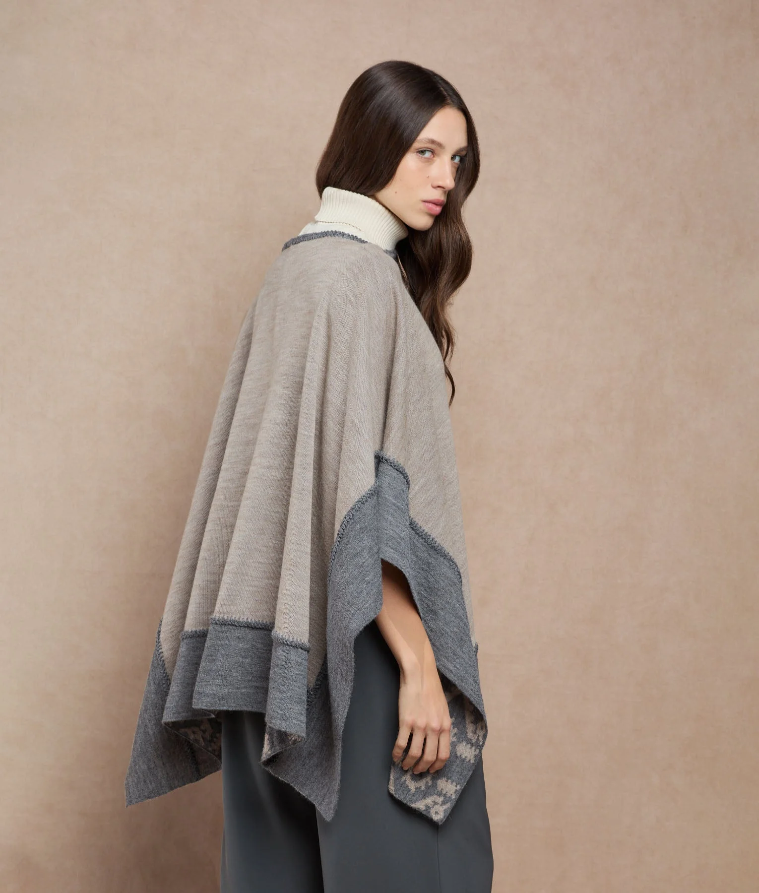 Duble Face Trimmed Poncho - Image 2