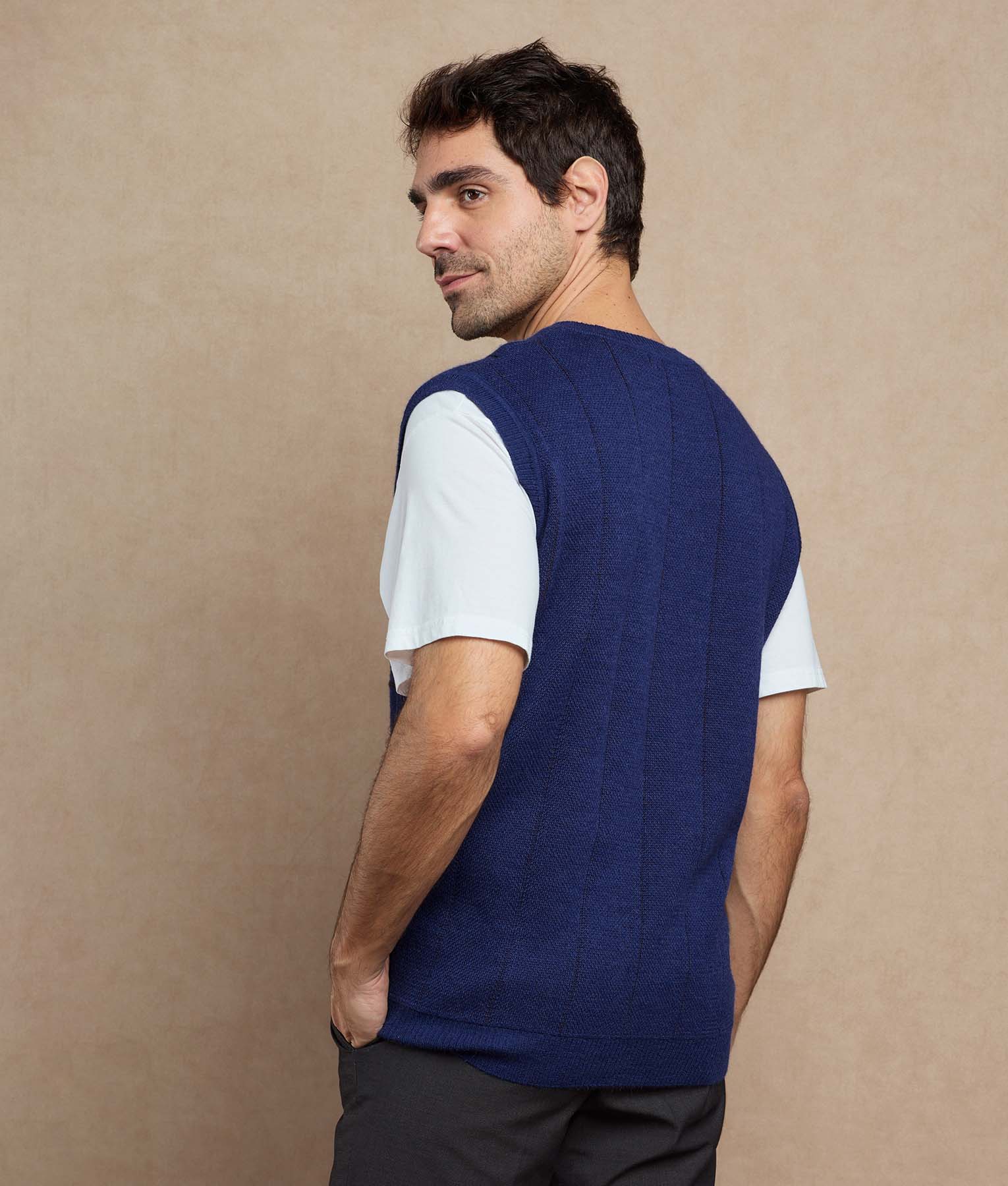 Embroidered V Neck Vest - Image 4