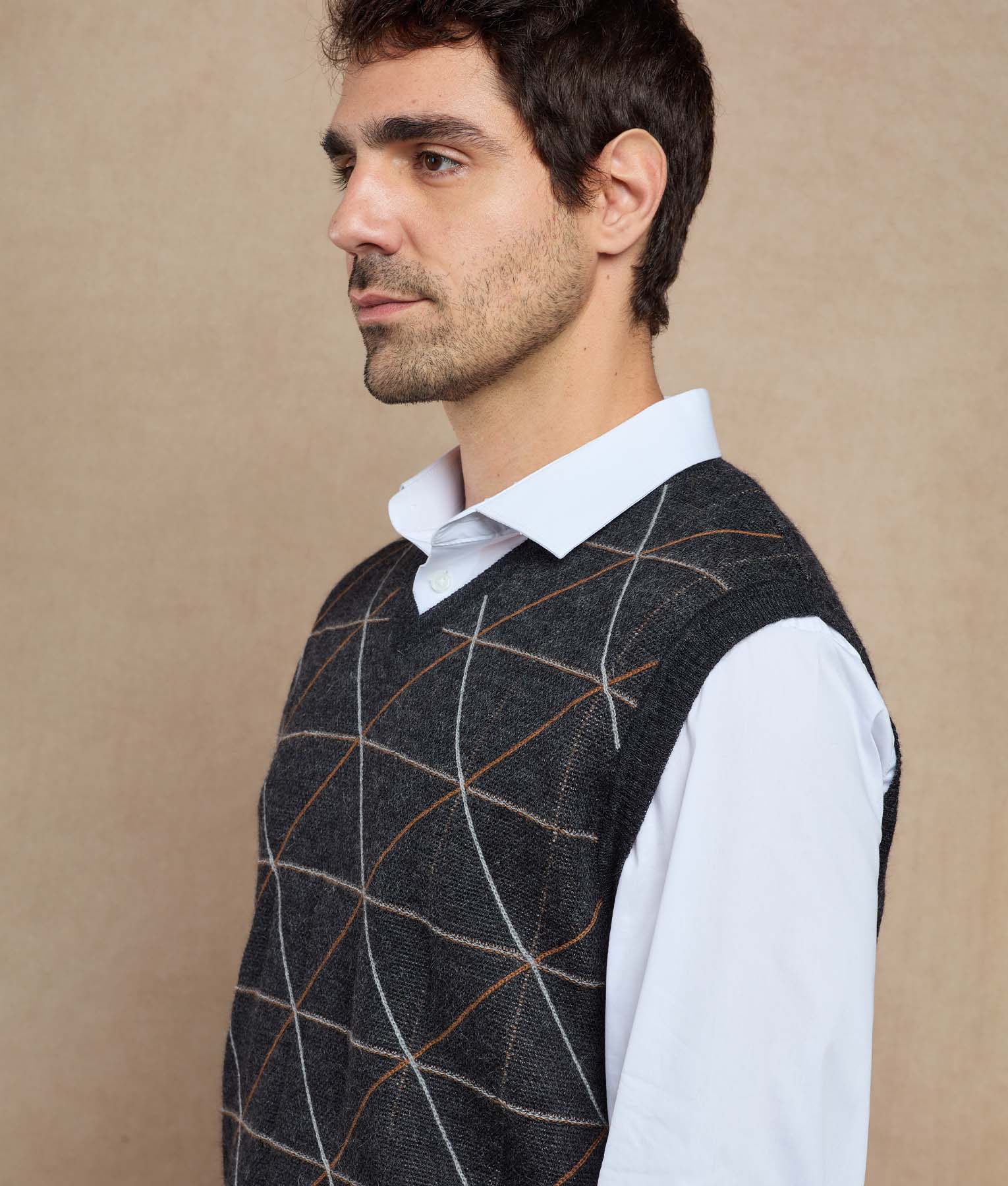 Embroidered V Neck Vest - Image 5