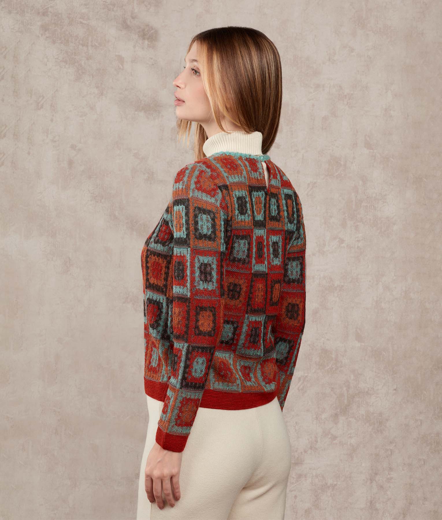 Favo Crew Neck Sweater - Image 5