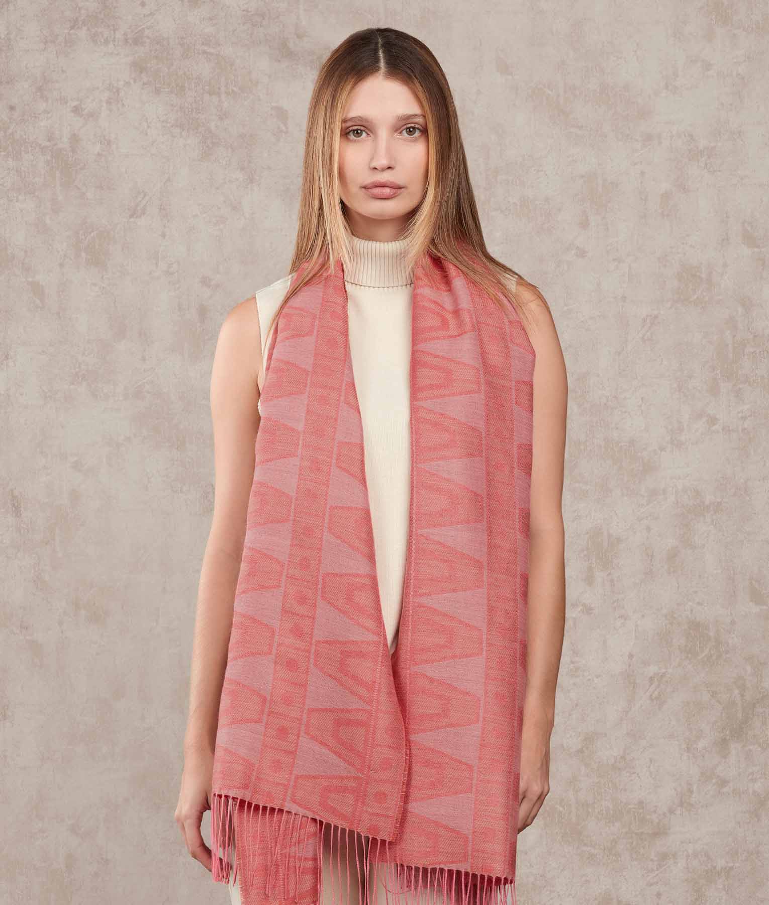 Las Andenas Shawl - Image 4