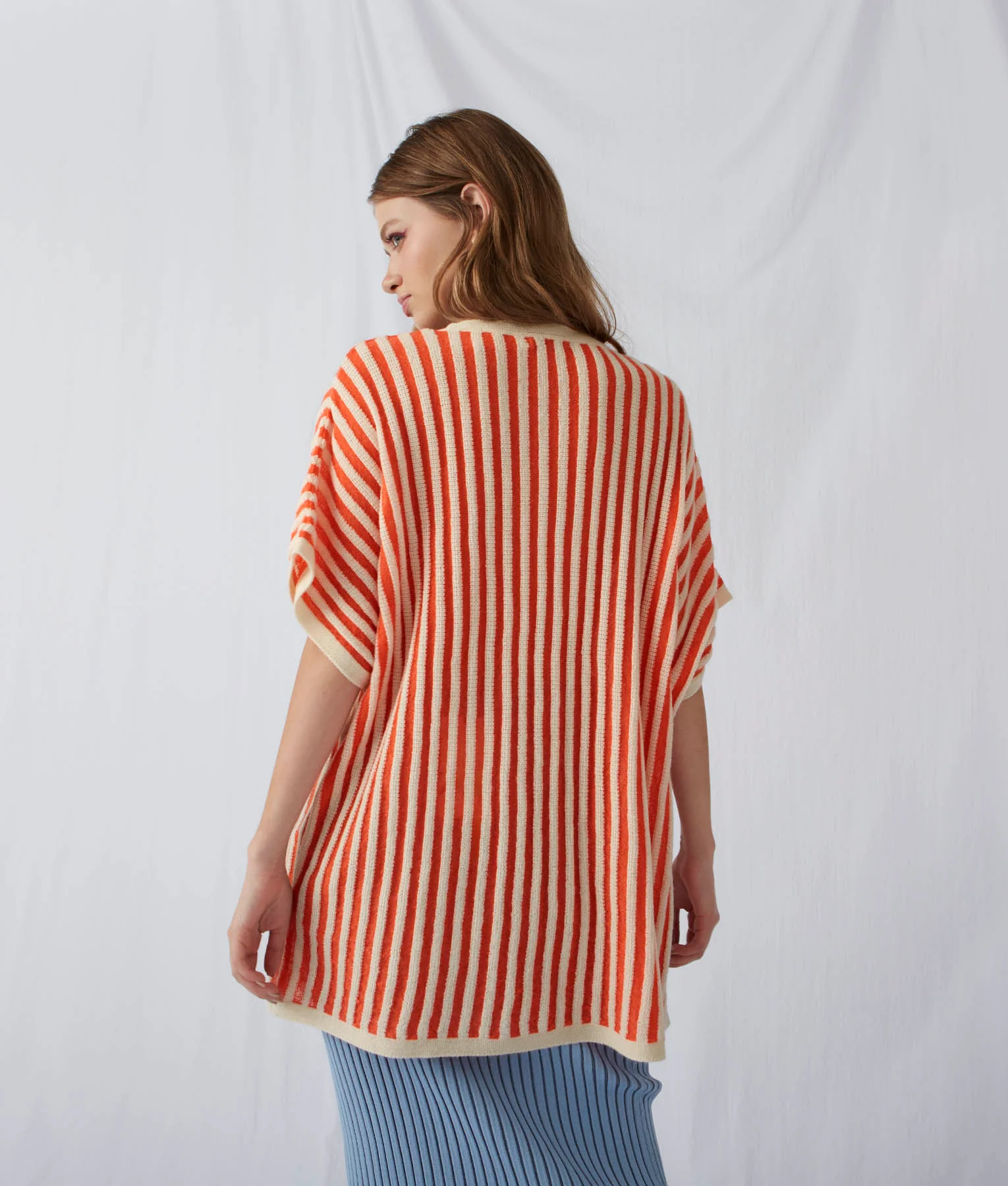 Las Rayas Poncho - Winter White And Camellia - Image 2