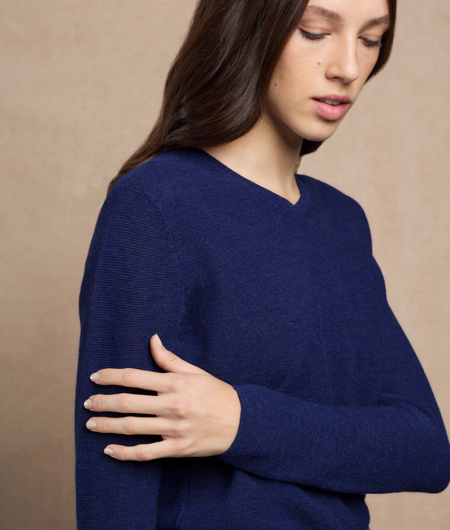 Links Basic Vee Sweater - Image 6