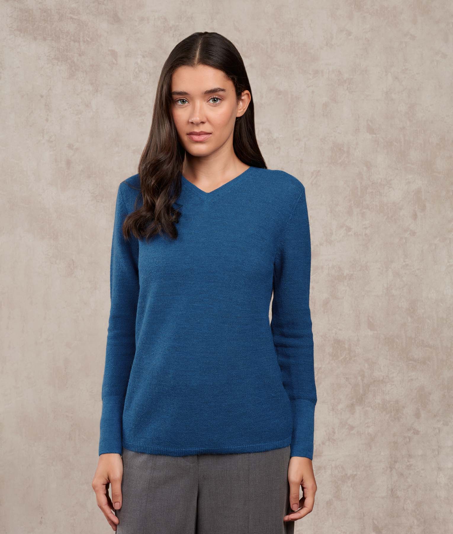 Links Basic Vee Sweater - Image 2