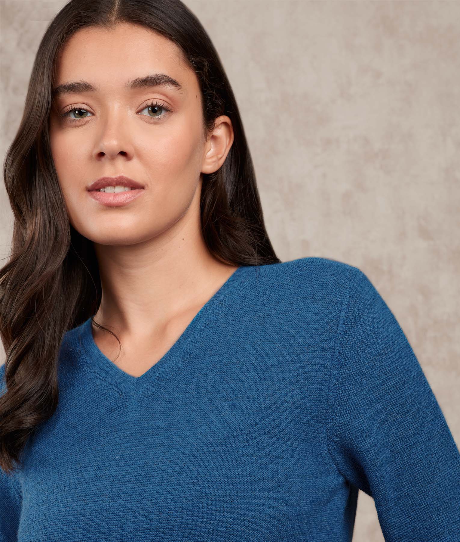 Links Basic Vee Sweater - Image 7