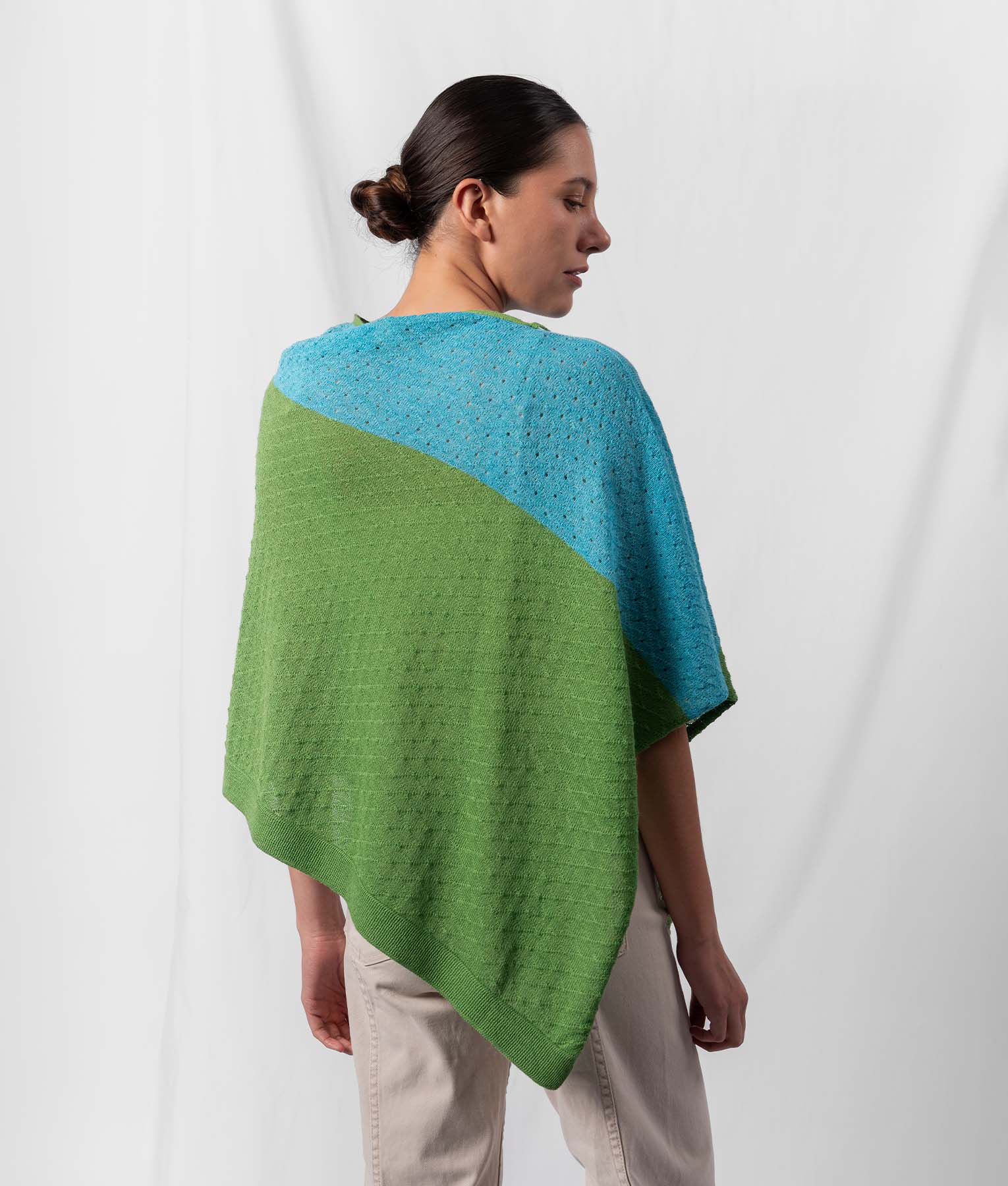 Links Diamond Poncho - Grass Green And Bright Sky Blue - Image 3