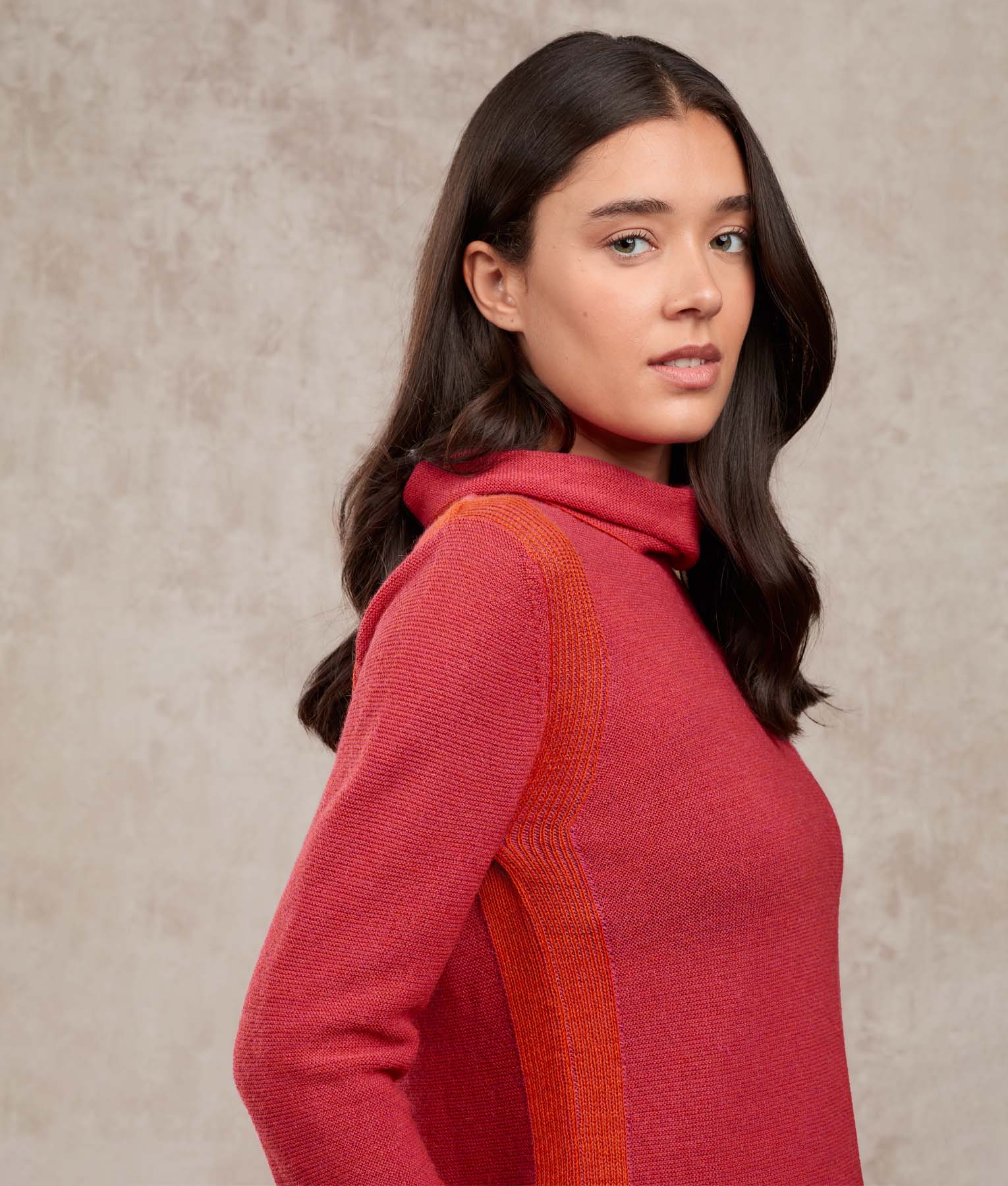 Links Sweater - Grenadine And Carmine Rose