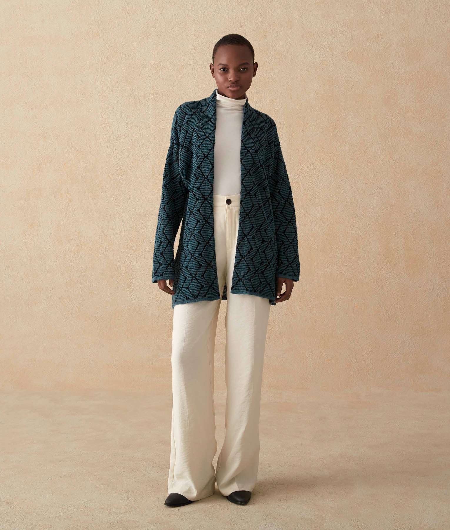 A-Shaped Cardigan with Pockets - Image 3