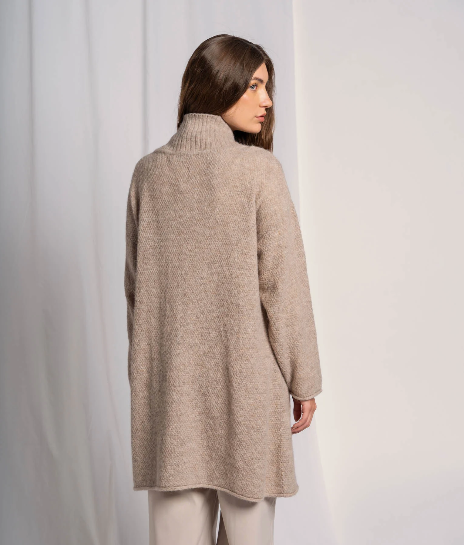 Long Seed Stitch Cardigan With Details - Image 3