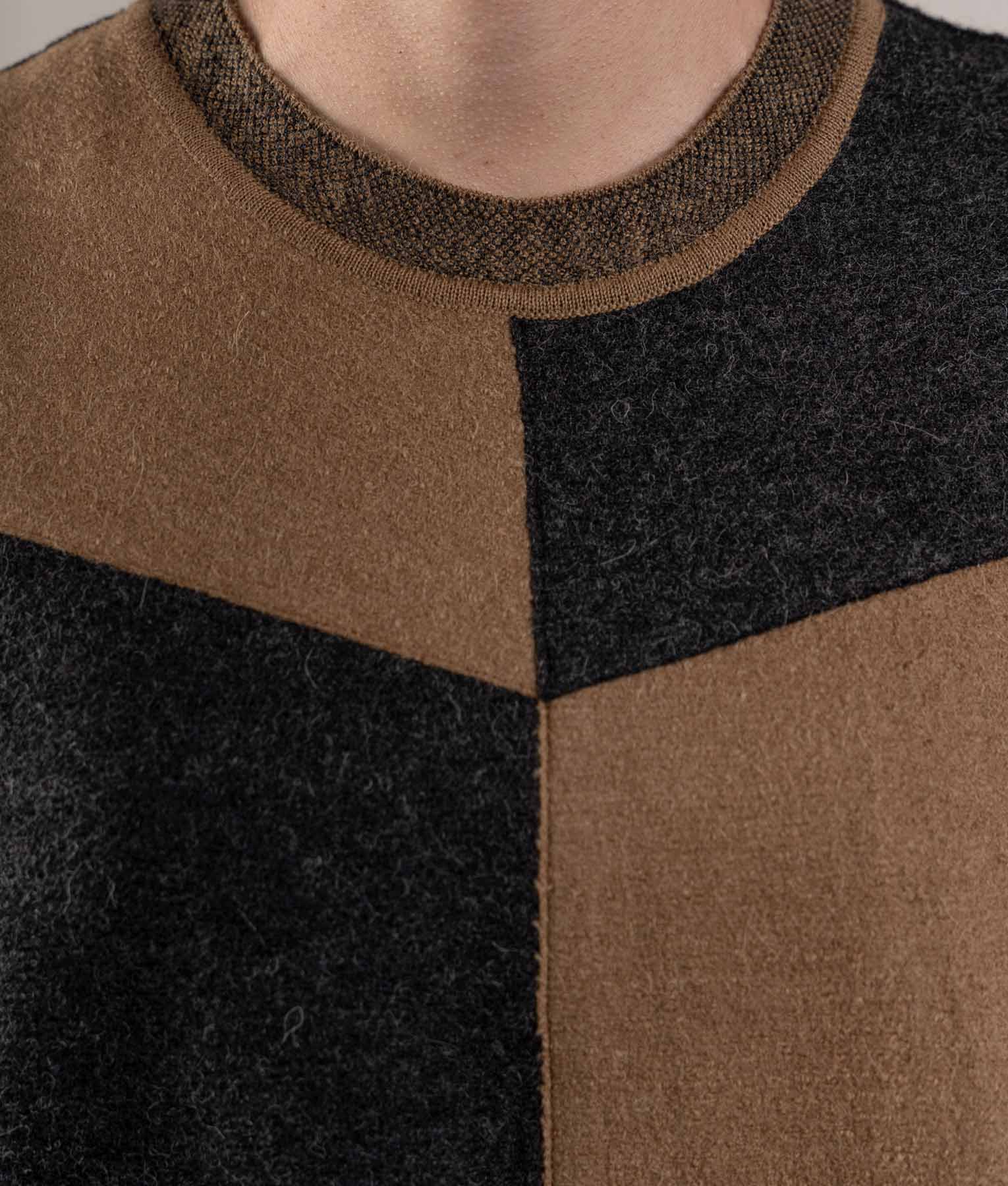 Patch Crew Neck Vest - Toasted Coconut And Pirate Black - Image 3