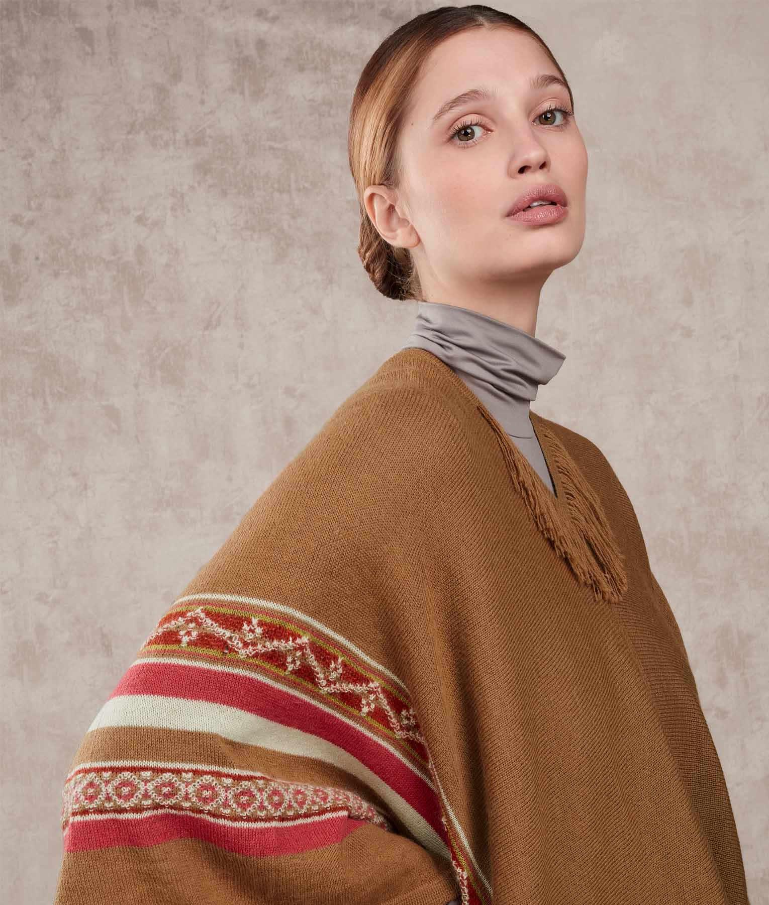 Poncho Rider With Fringe Details - Toasted Coconut With Fringes - Image 3