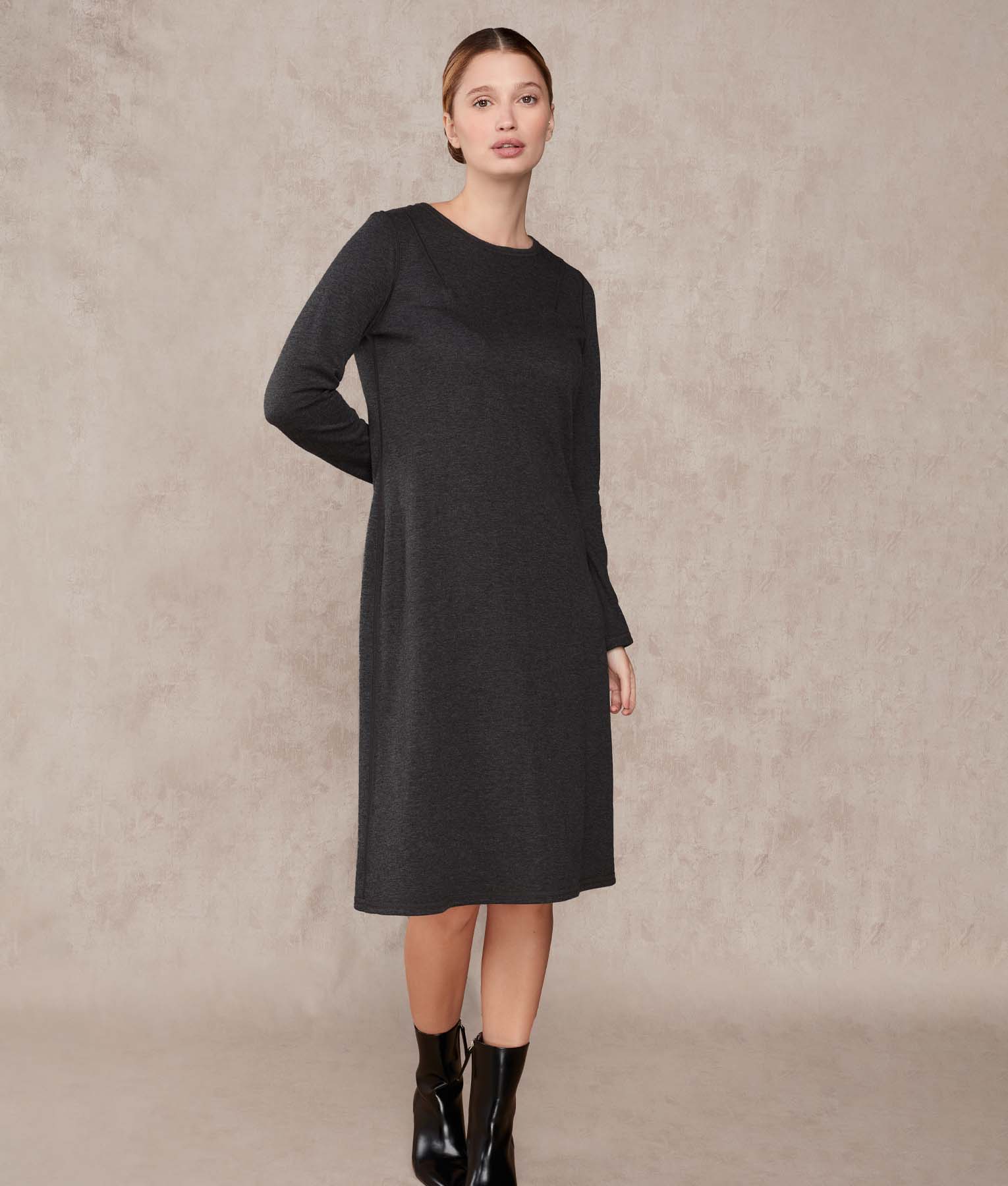 Reversible Classic Sheat Dress - Image 10