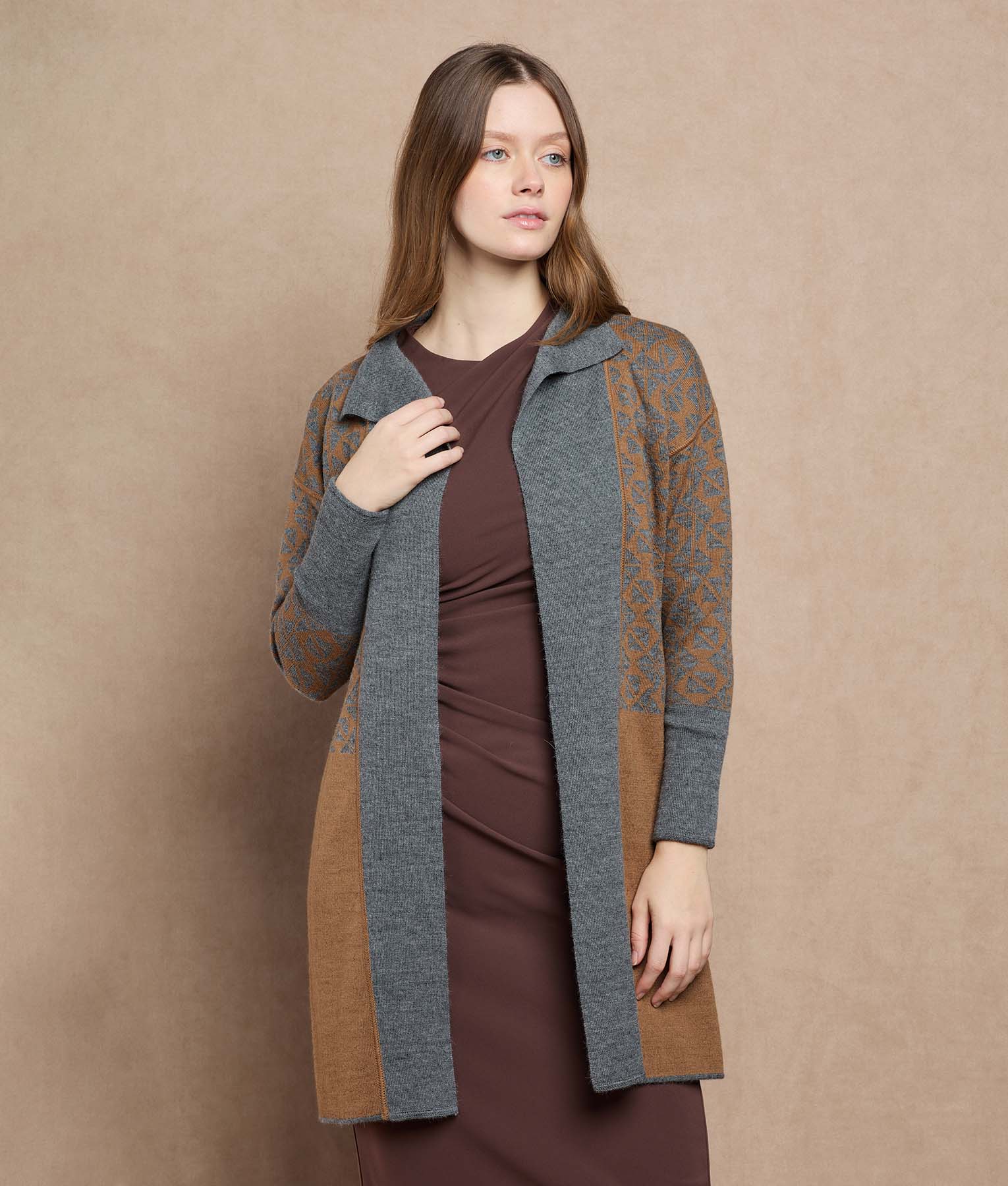 Reversible Long Cardigan - Image 10