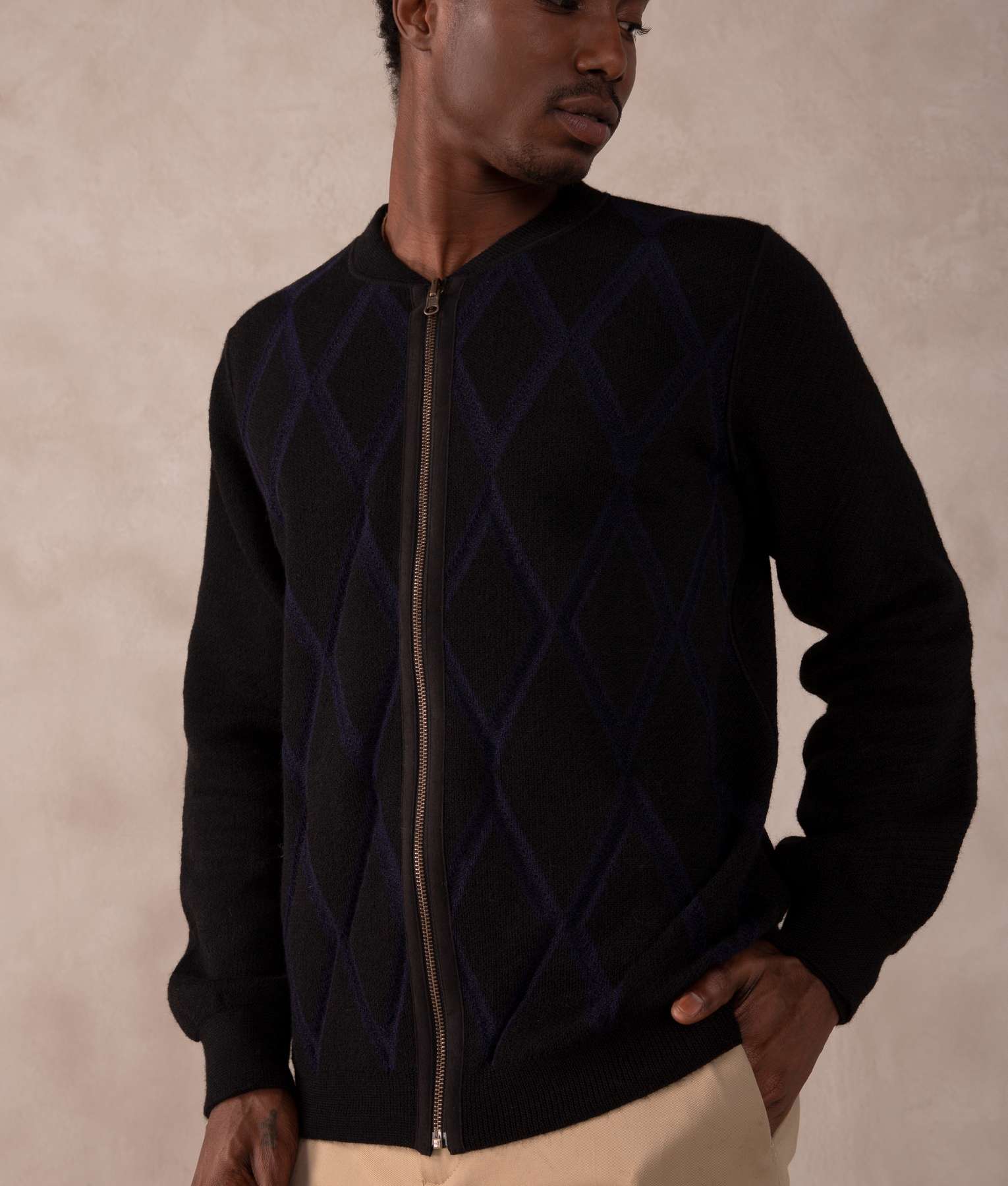Reversible Zipper Cardigan - Image 10