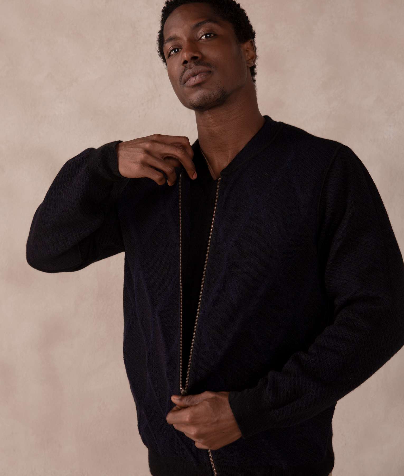 Reversible Zipper Cardigan - Image 9
