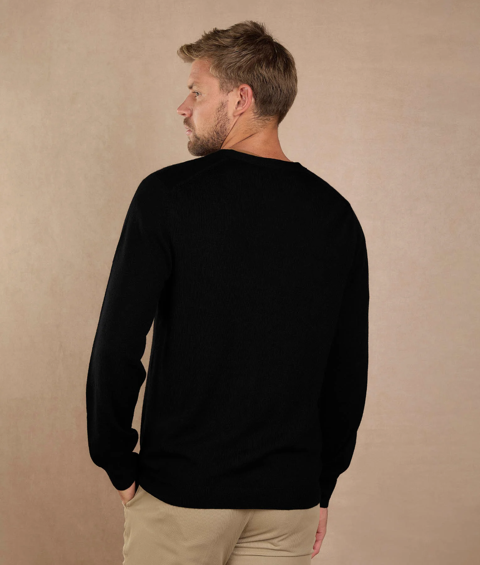 Super Baby Alpaca Black Sweater - Image 2