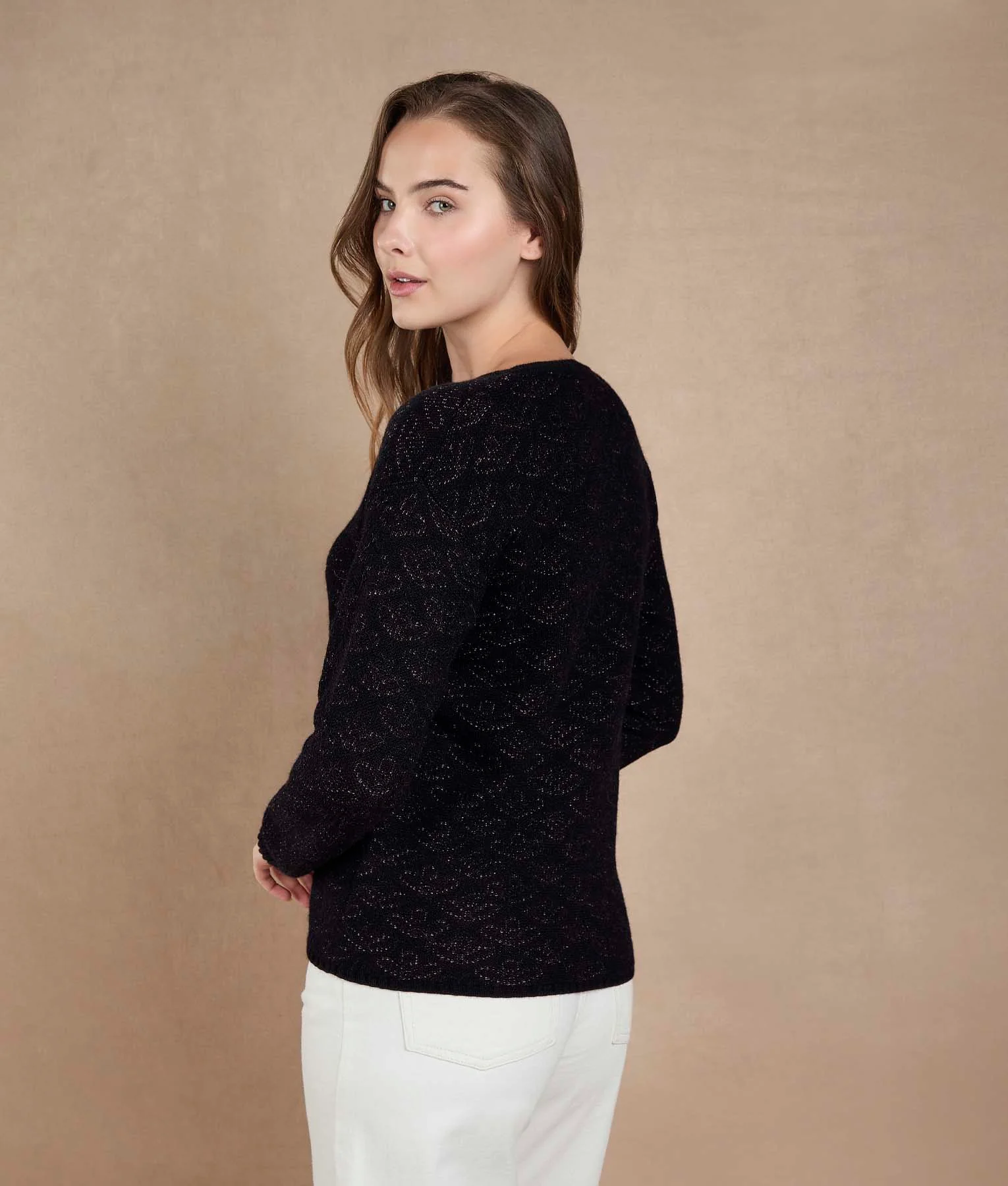 Sweater Floral Negro - Image 3