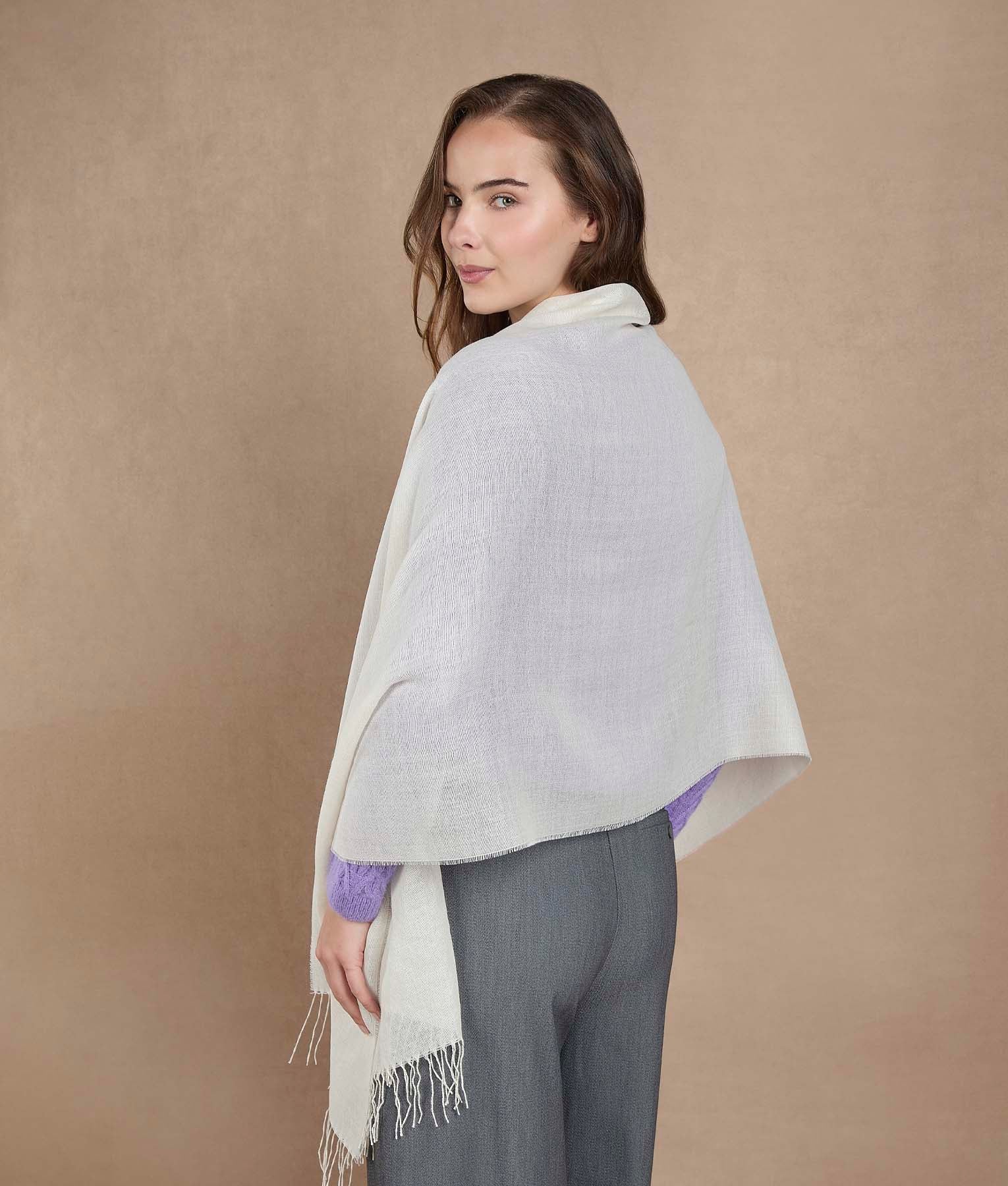 Tafeta Shawl - Image 3