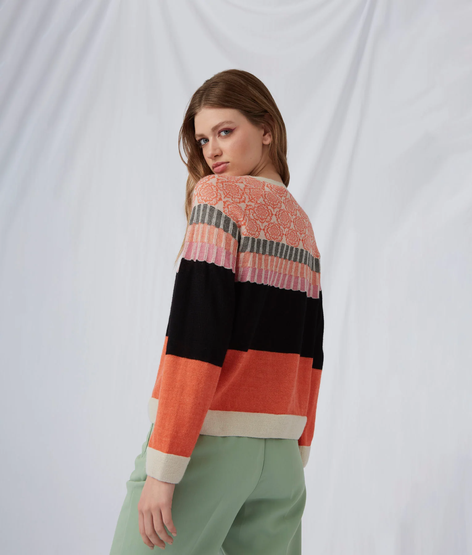 The Vase Sweater - Image 7