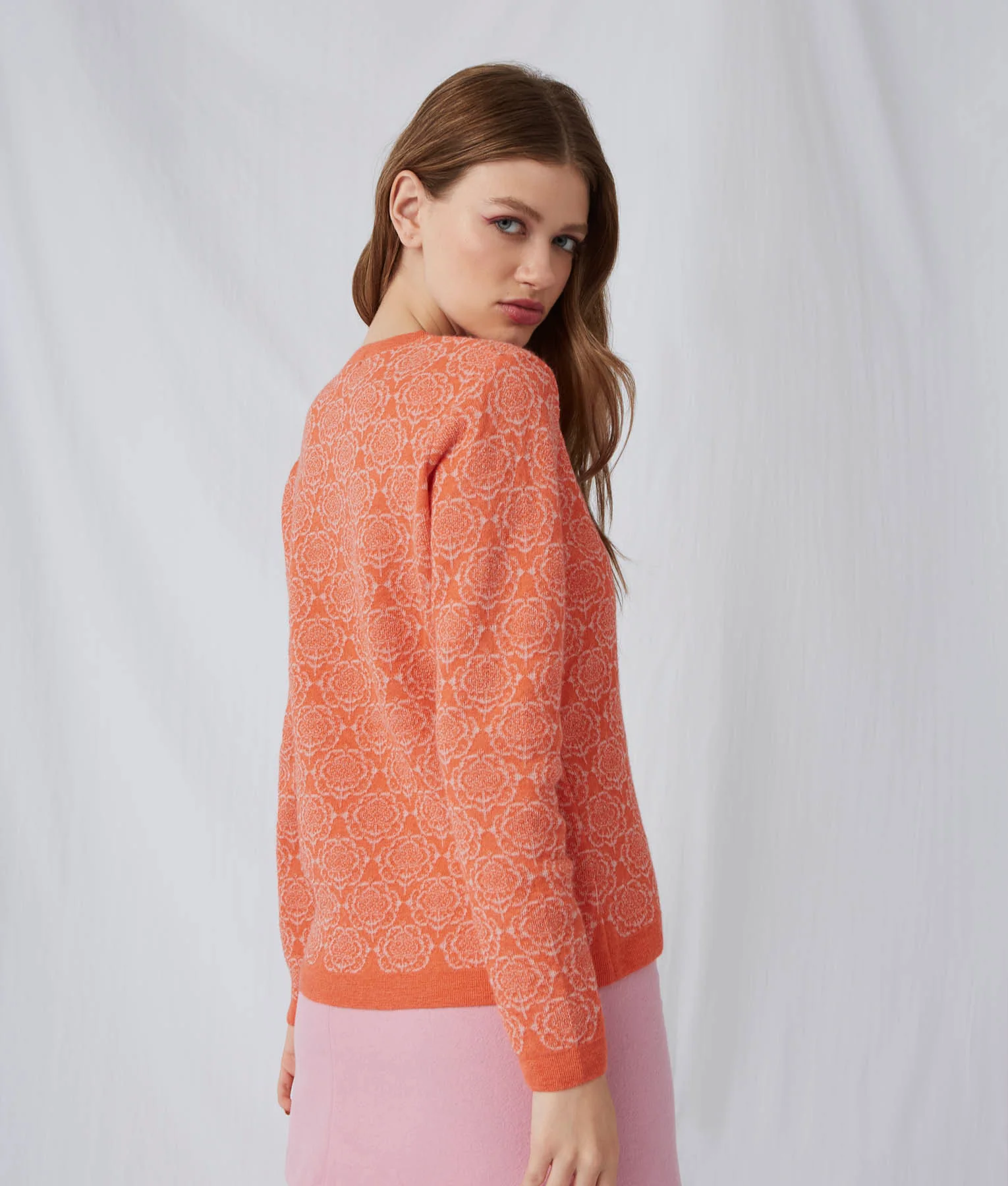 Transfer Flowers Basic Sweater - Image 7
